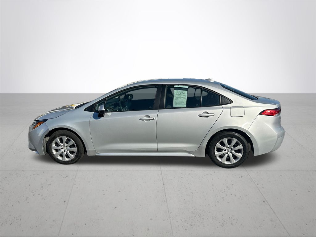2023 Toyota Corolla LE photo 10