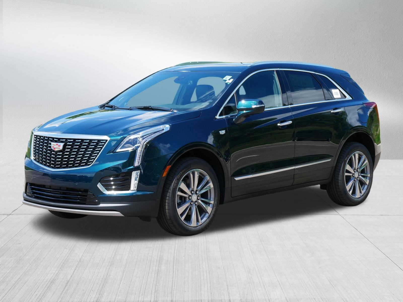 2025 Cadillac XT5 Premium Luxury photo 3