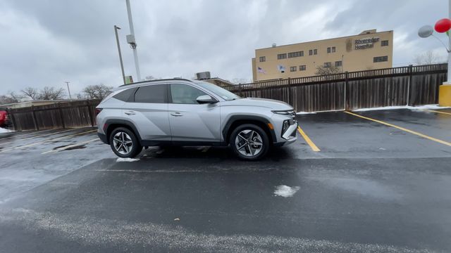 2025 HYUNDAI TUCSON - Image 9