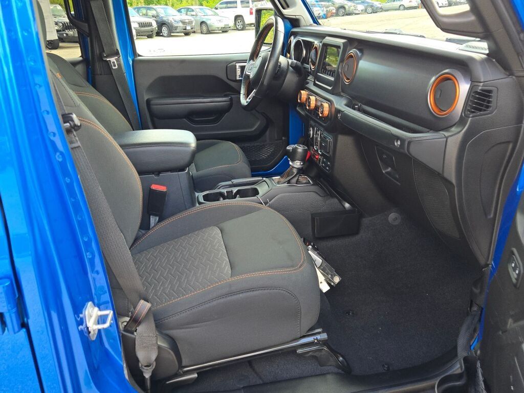 2021 Jeep Gladiator Mojave photo 6