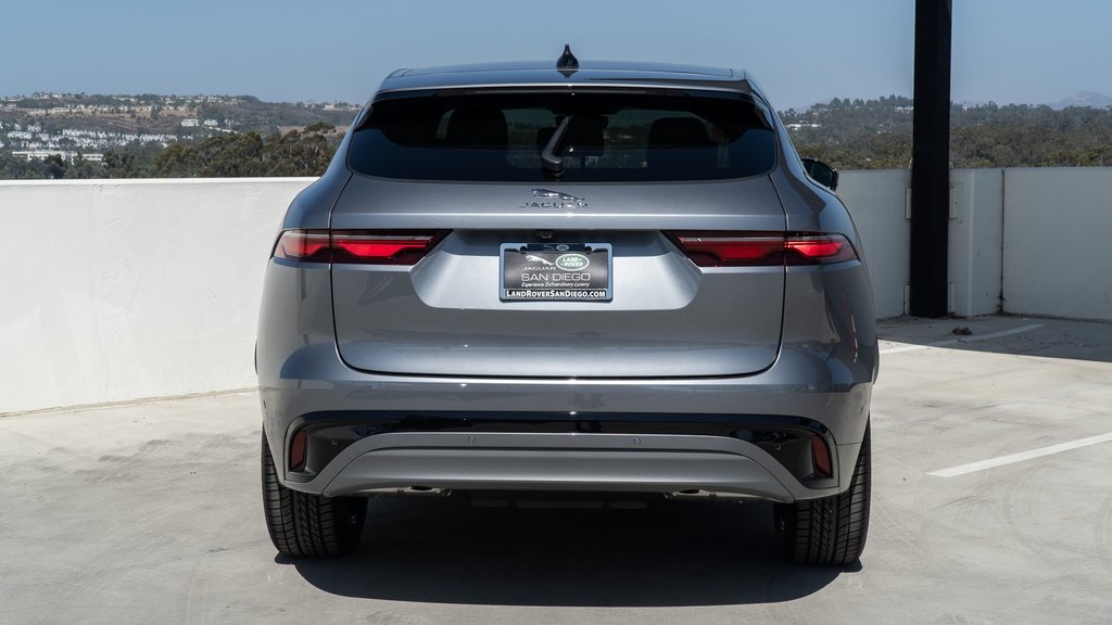 2025 Jaguar F-PACE P250 R-Dynamic S photo 3