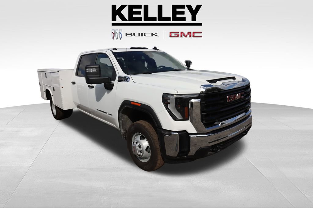 2025 GMC Sierra 3500 Chassis Cab Pro's photo