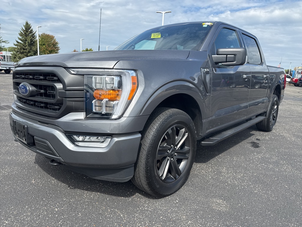 2022 Ford F-150 XLT photo 11