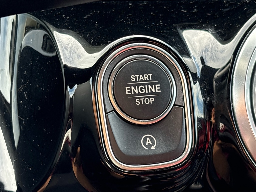 2022 Mercedes Benz GLA 250 photo 10