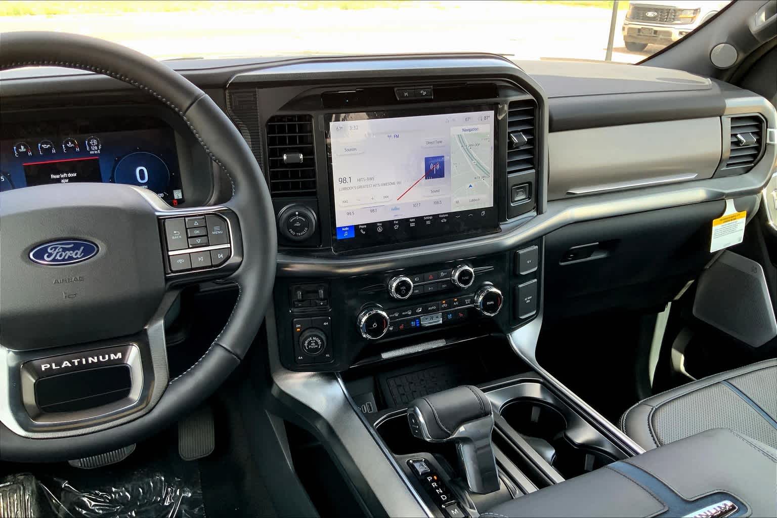 2025 Ford F-150 Platinum photo 6
