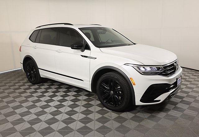 2022 Volkswagen Tiguan SE R-Line Black photo 2