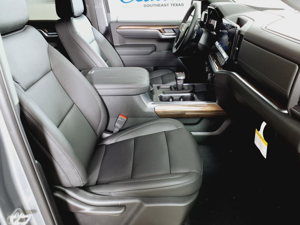 2026 Chevrolet Silverado 1500 LT photo 18