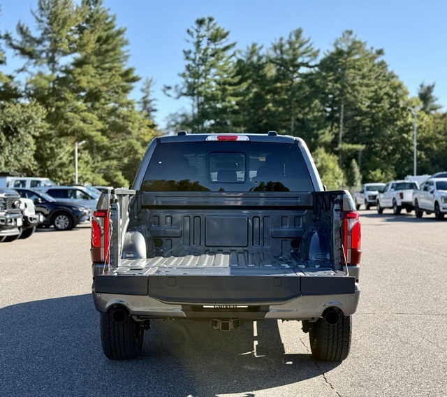 2025 Ford F-150 Lariat photo 7