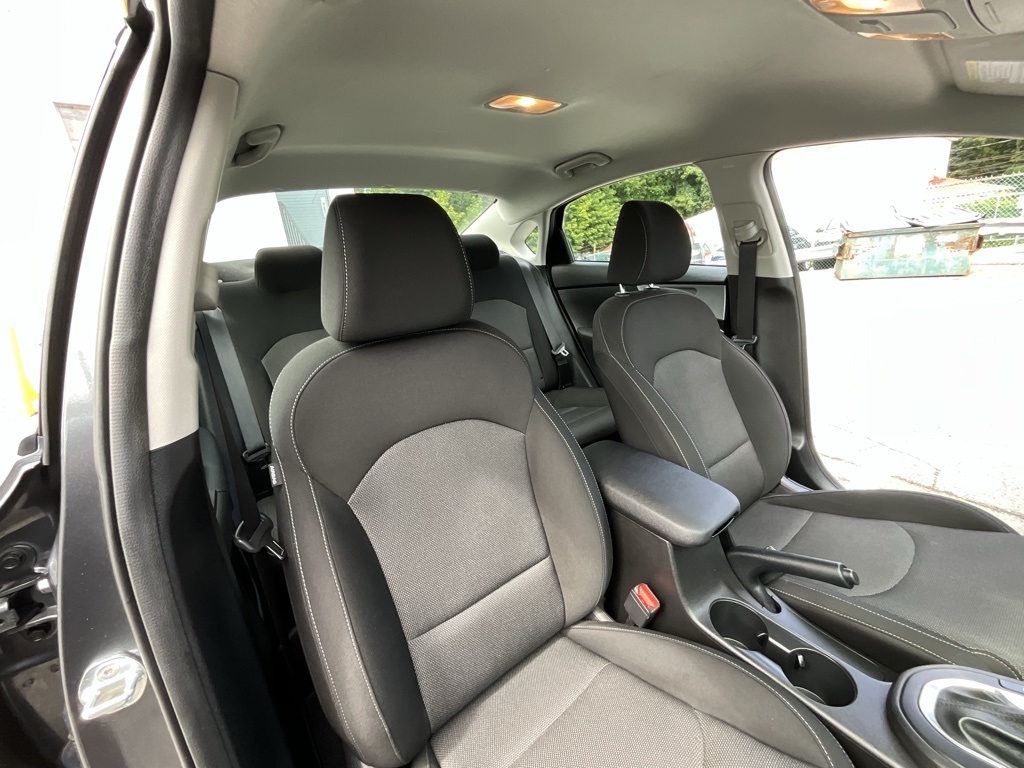 2023 Kia Forte LXS photo 31
