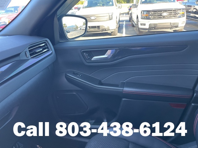 2025 Ford Escape ST-Line photo 28