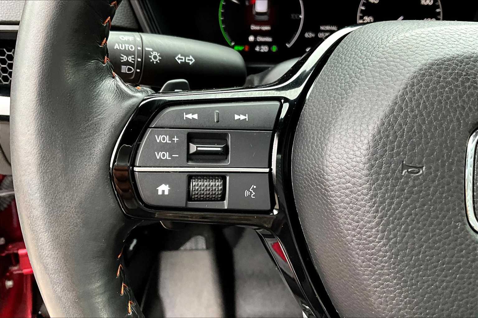 2023 Honda CR-V Hybrid Sport Touring photo 21
