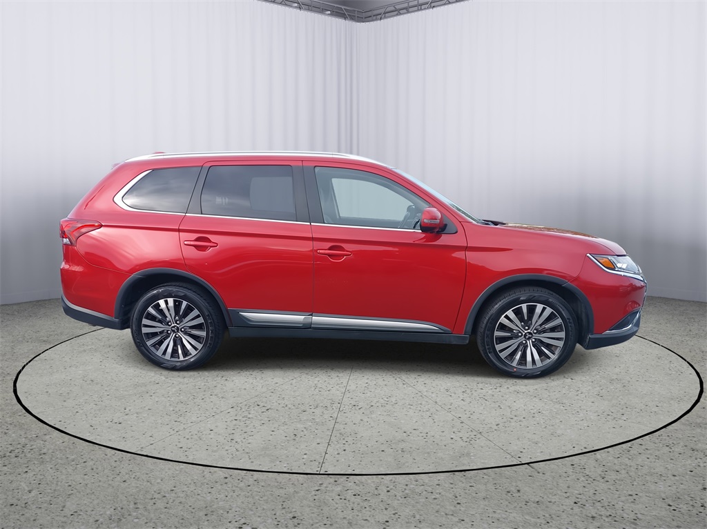 2019 Mitsubishi Outlander SEL photo 4