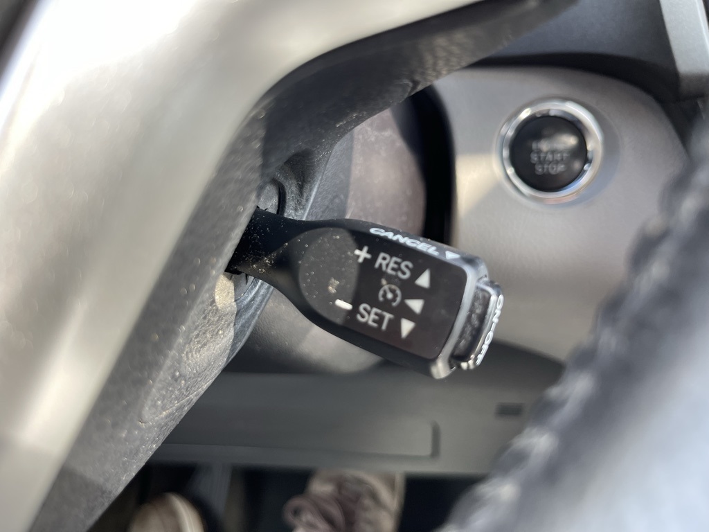 2017 Toyota Sienna XLE photo 47
