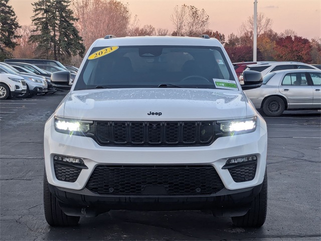 2023 Jeep Grand Cherokee Limited photo 2