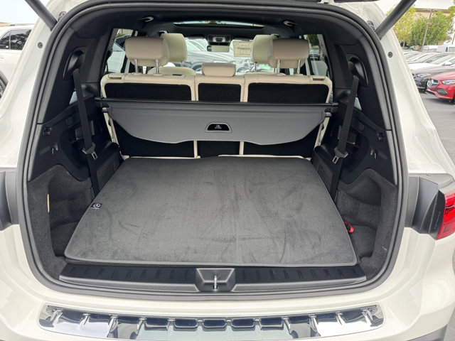 2025 Mercedes Benz EQB 300 4MATIC photo 6