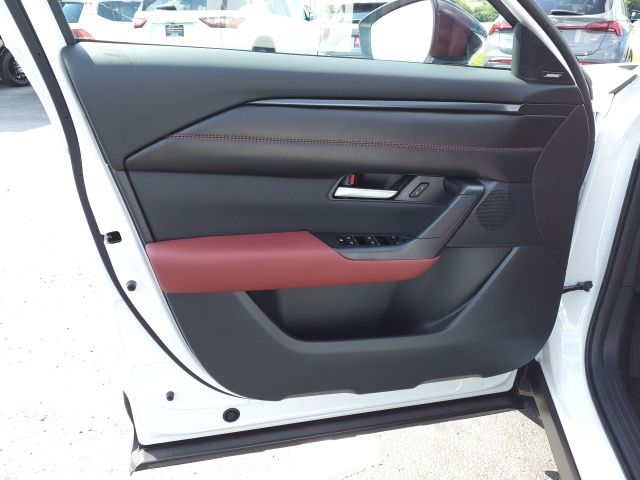 2025 Mazda CX-50 Premium photo 11