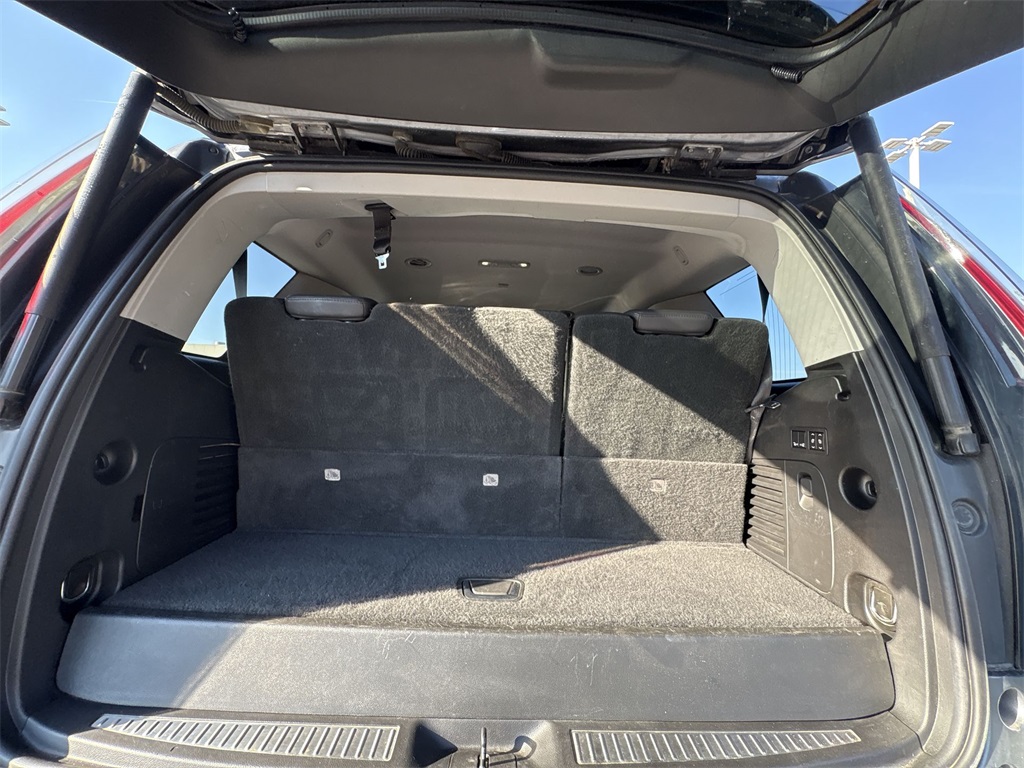 2018 Cadillac Escalade Luxury photo 21