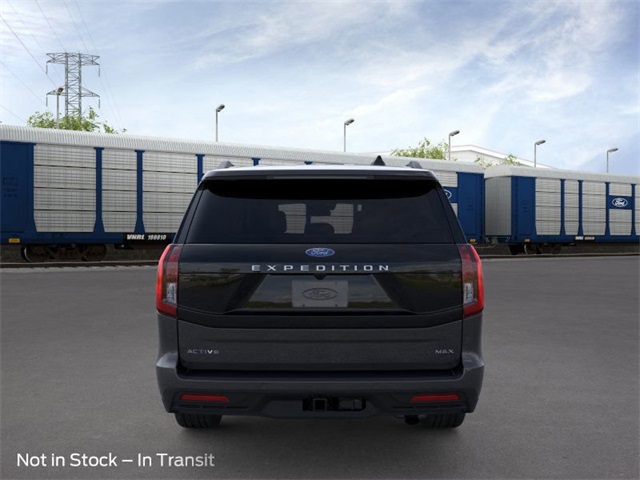 2025 Ford Expedition MAX photo 4