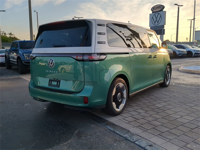 2025 Volkswagen ID. Buzz Pro Plus photo 4