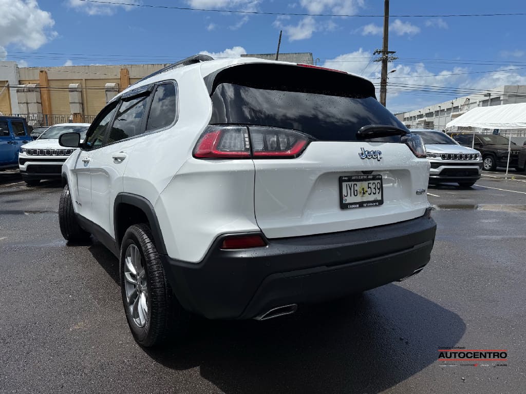 2022 Jeep Cherokee photo 2