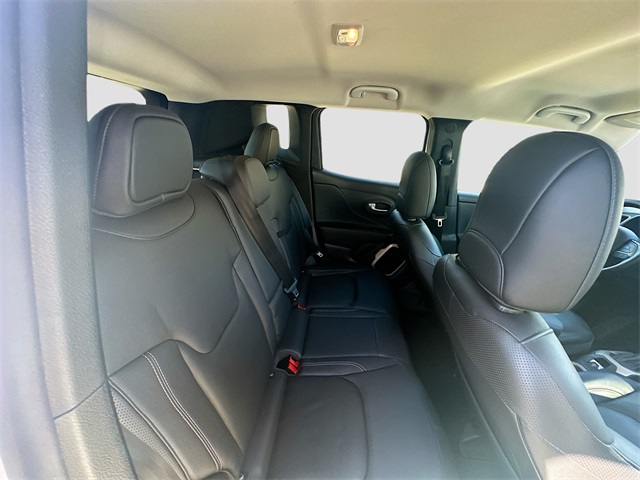 2017 Jeep Renegade Limited photo 24