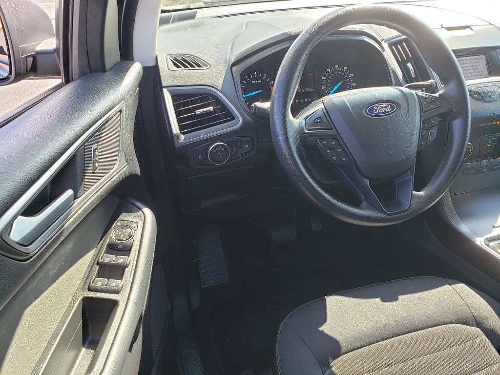 2019 Ford Edge SE photo 10