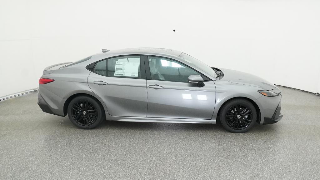 2025 Toyota Camry SE photo 22