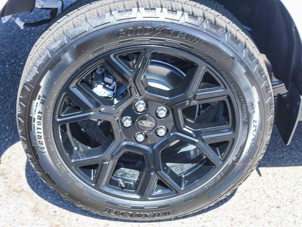 2025 Ford Maverick XLT photo 9