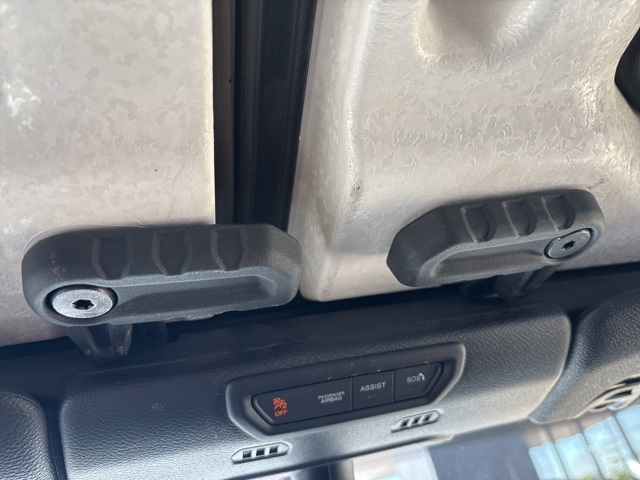 2022 Jeep Wrangler Unlimited Sahara Altitude photo 15