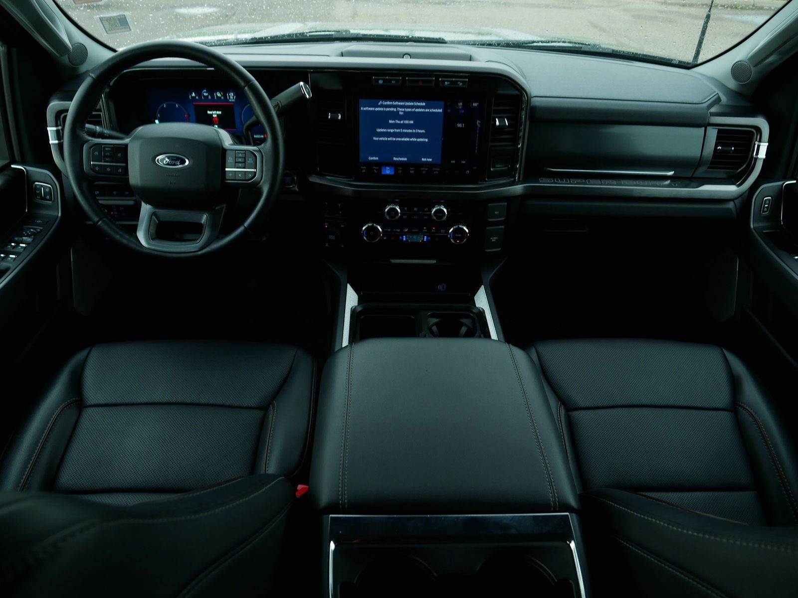 2024 Ford F-350 Lariat photo 16