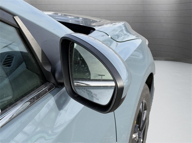 2025 Nissan Sentra SV photo 21