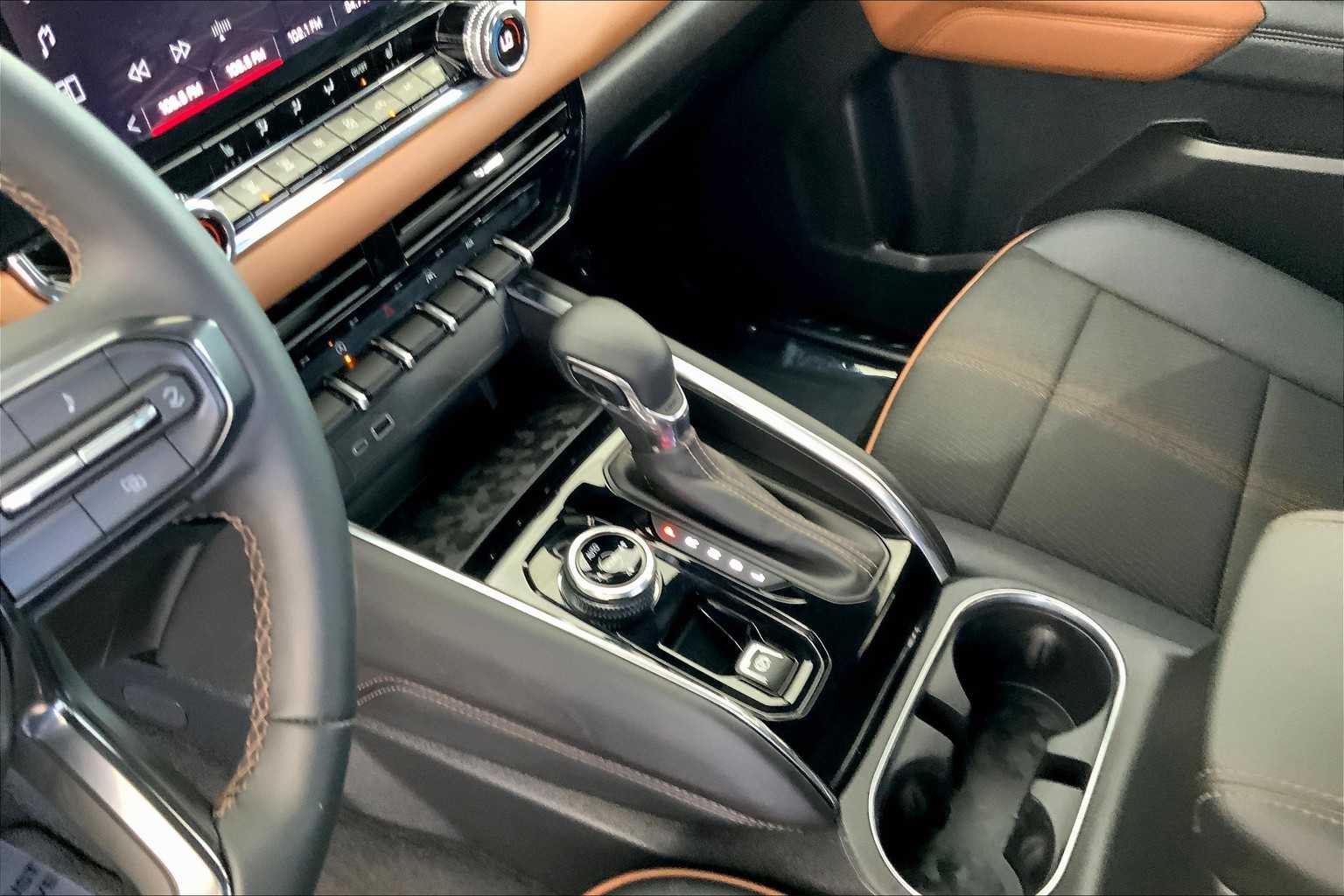 2025 Gmc Canyon AT4 photo 15