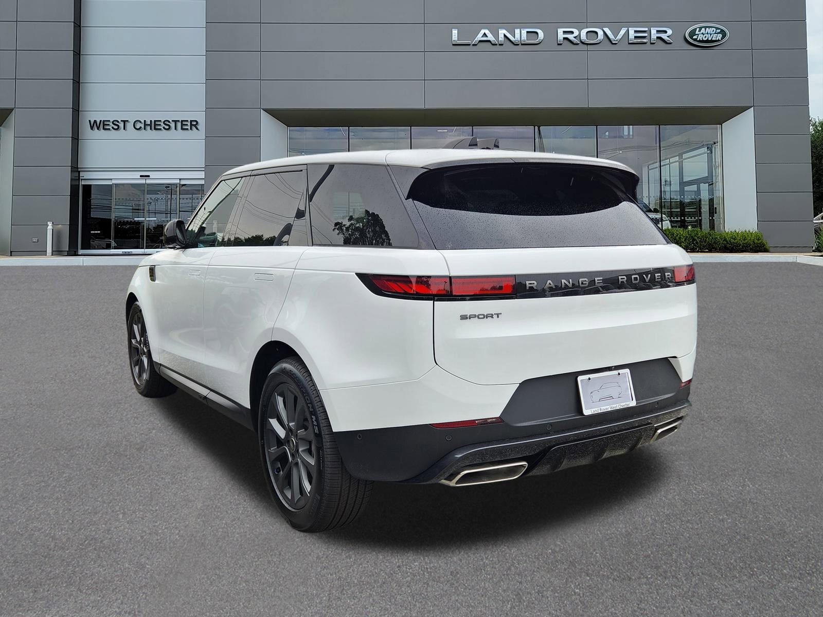 2025 Land Rover Range Rover Sport SE photo 2