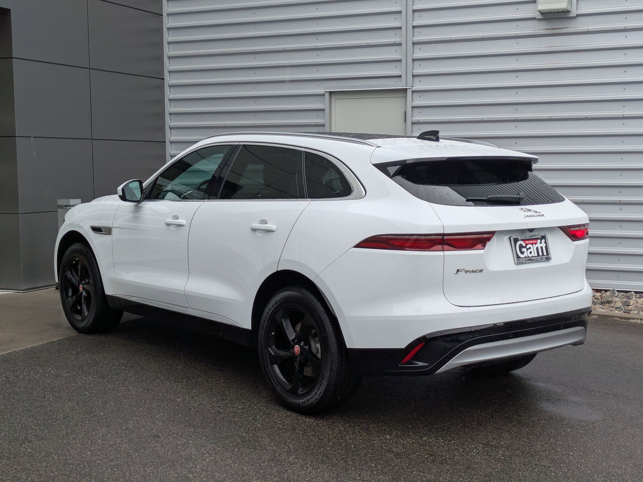 2023 Jaguar F-PACE P250 S photo 3