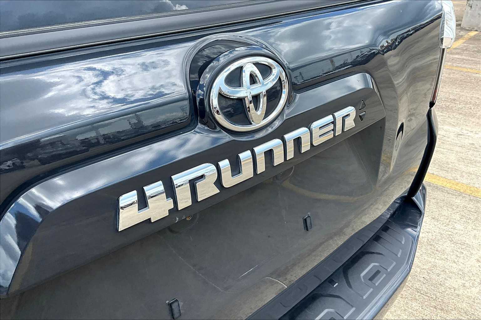 2024 Toyota 4Runner SR5 photo 30