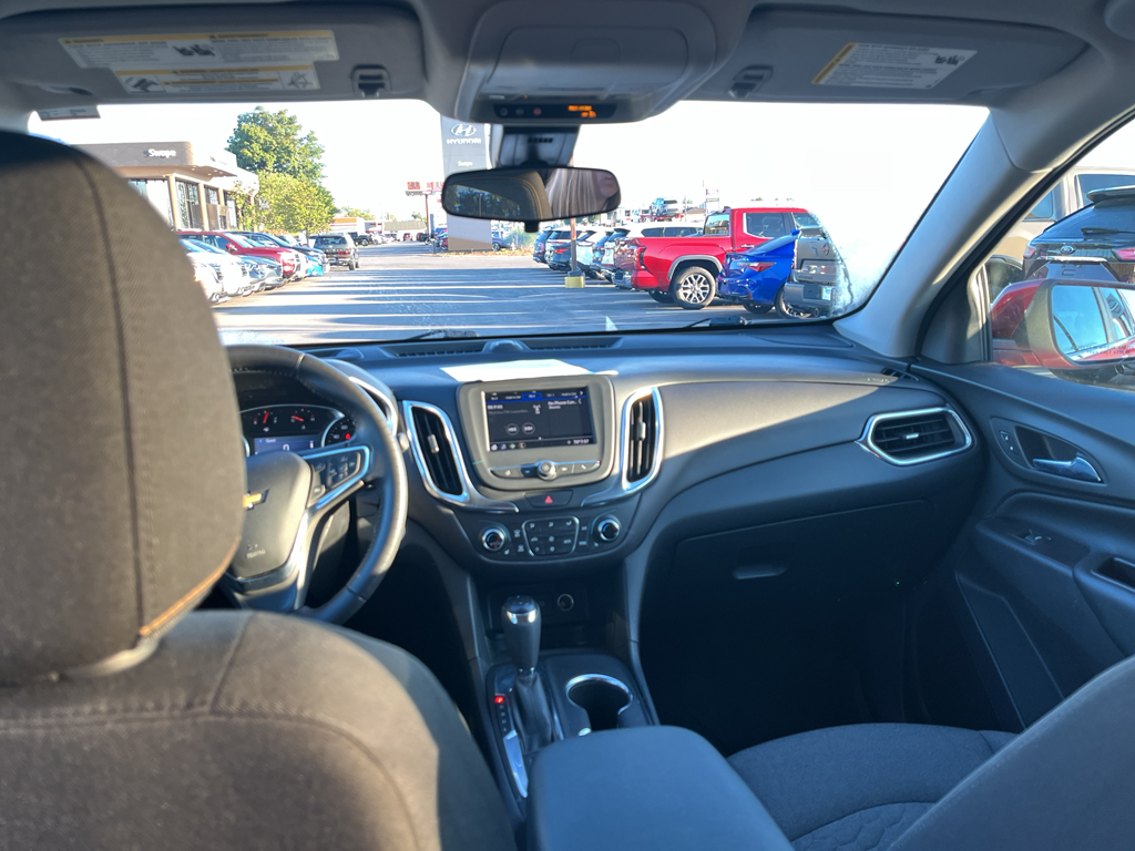 2021 Chevrolet Equinox LT photo 6
