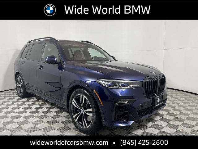 2020 BMW X7 M50i's photo