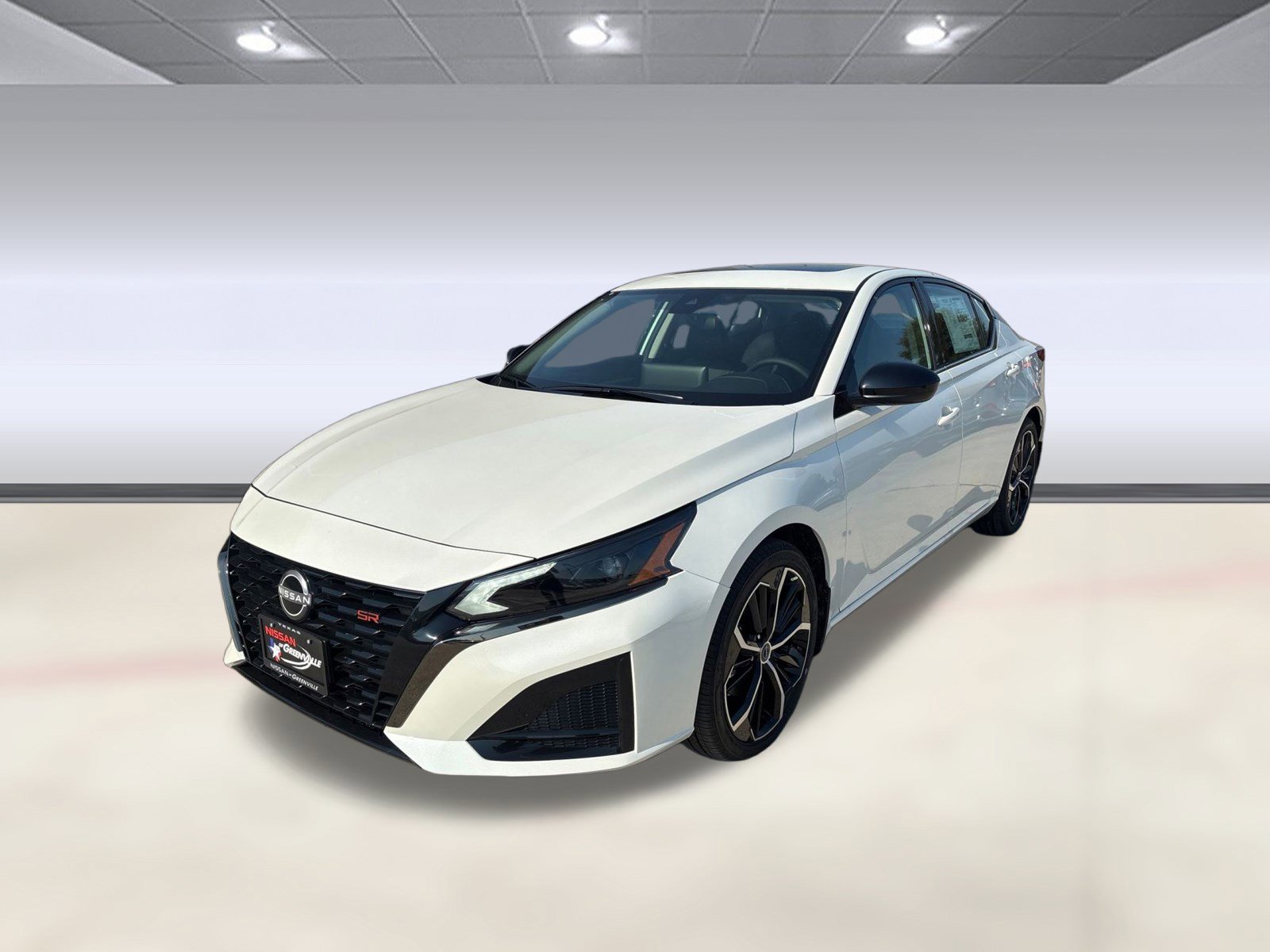 2025 Nissan Altima SR's photo