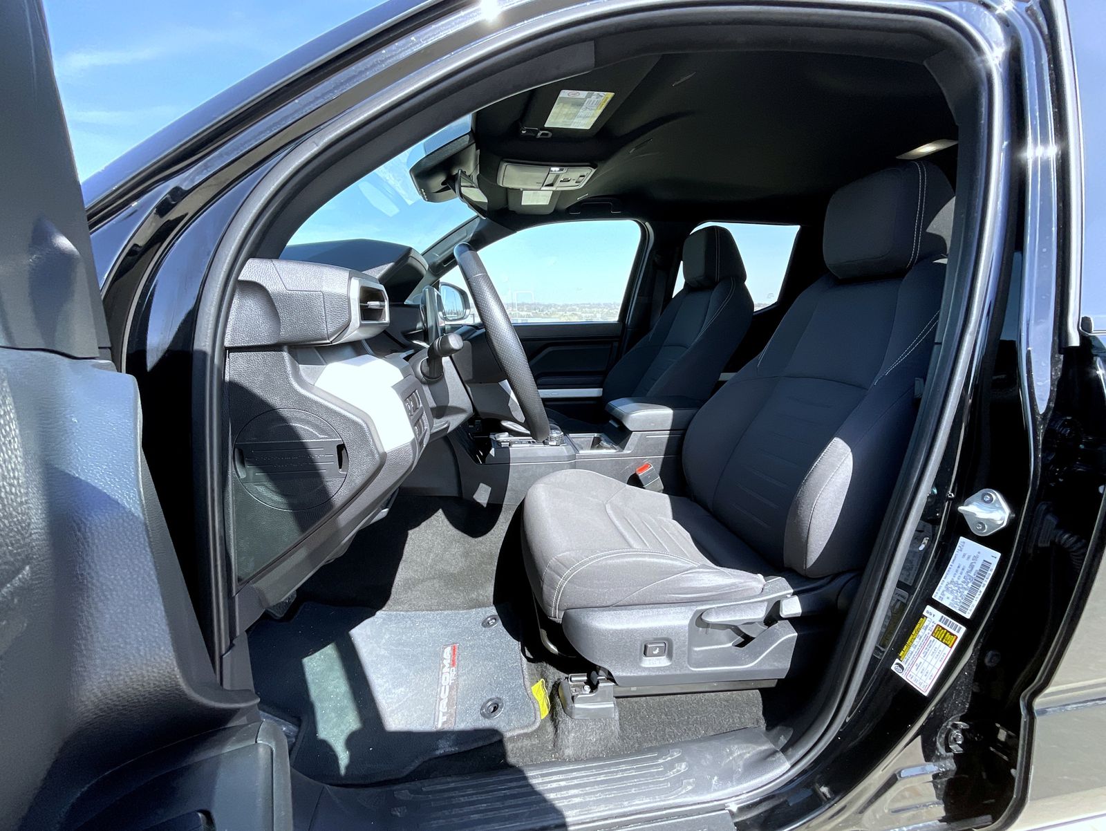 2024 Toyota Tacoma TRD Off-Road photo 10