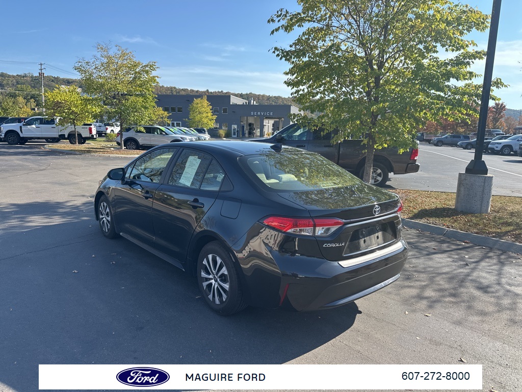 2022 Toyota Corolla Hybrid LE photo 5