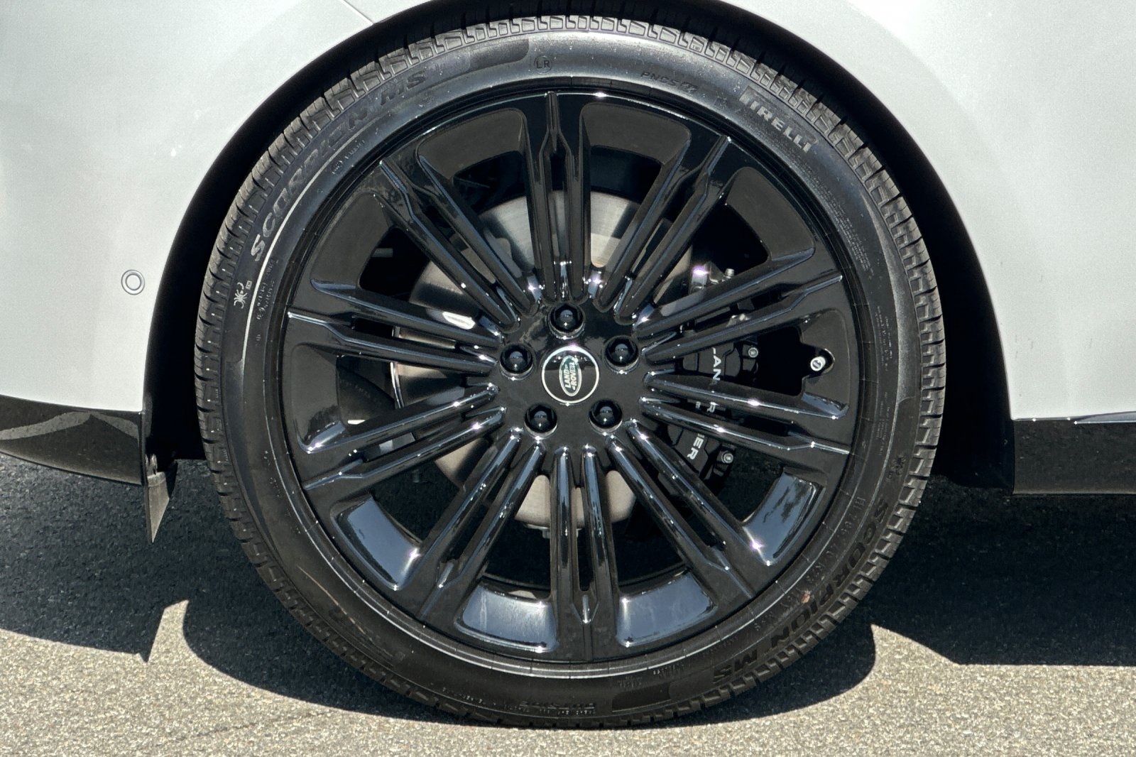 2025 Land Rover Range Rover SE photo 28