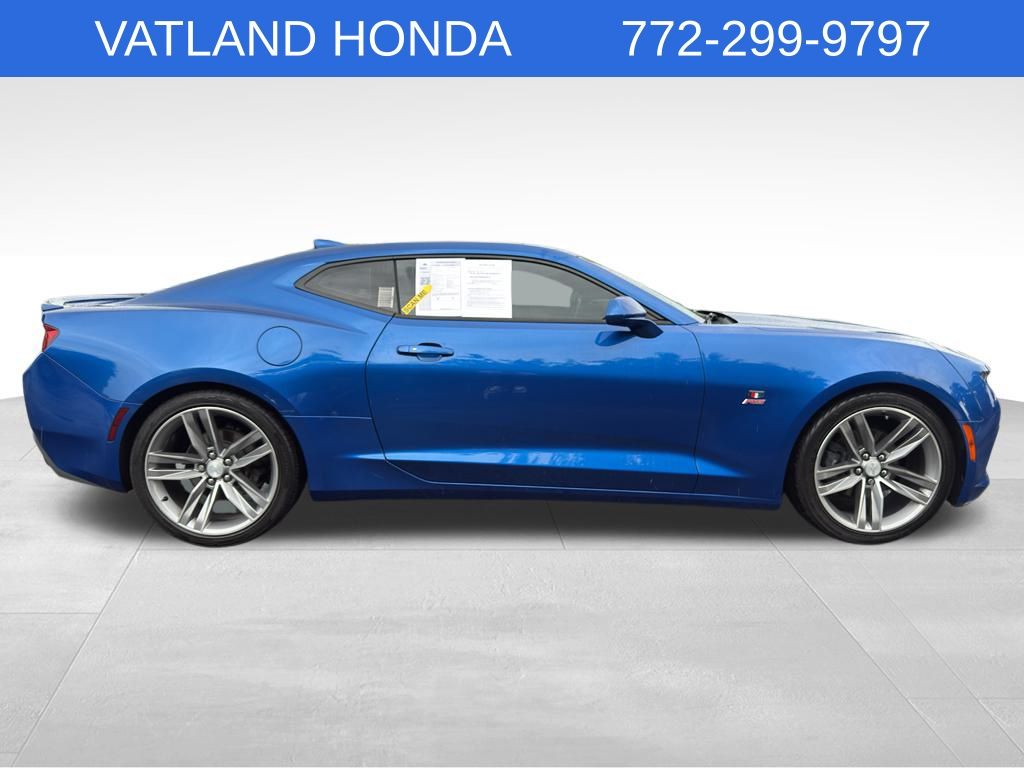 2018 Chevrolet Camaro 2LT photo 4