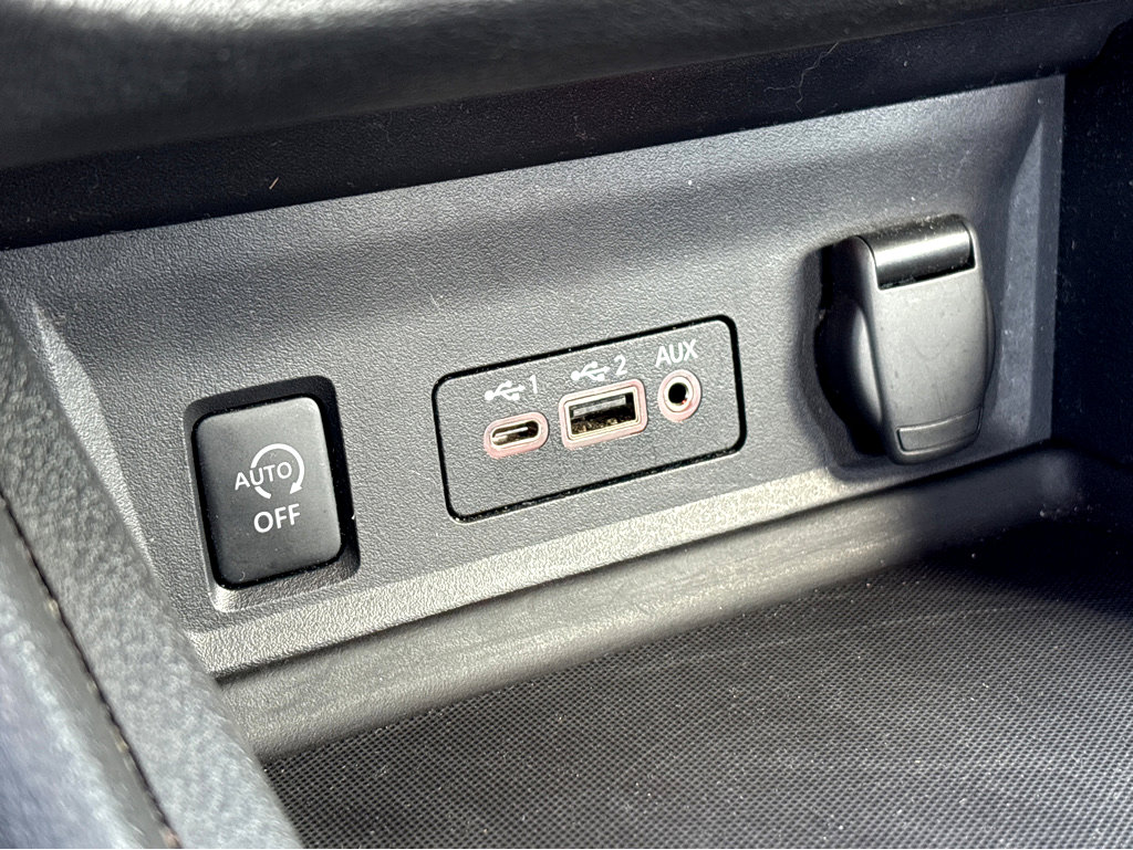 2024 Nissan Sentra SV photo 18