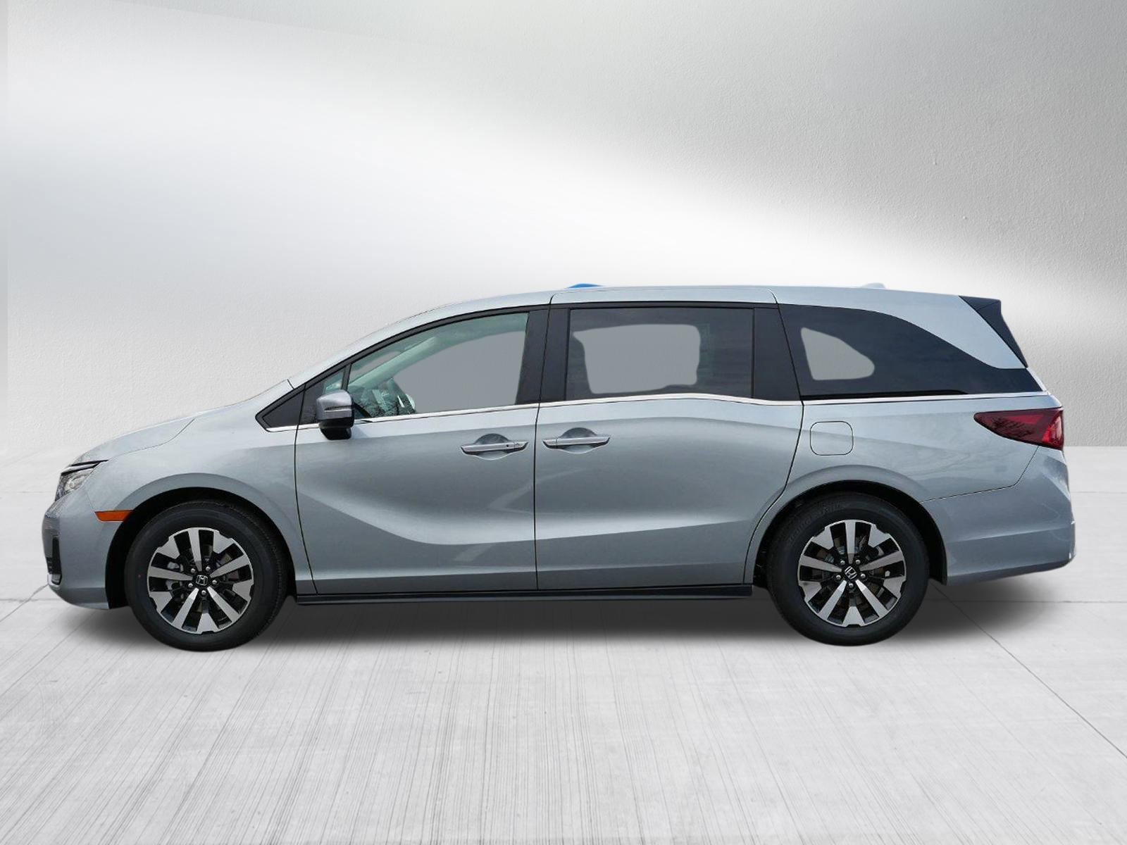 2026 Honda Odyssey EX-L photo 4