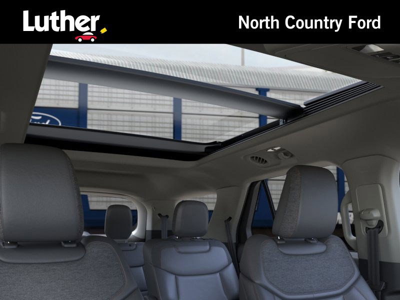 2025 Ford Explorer photo 18