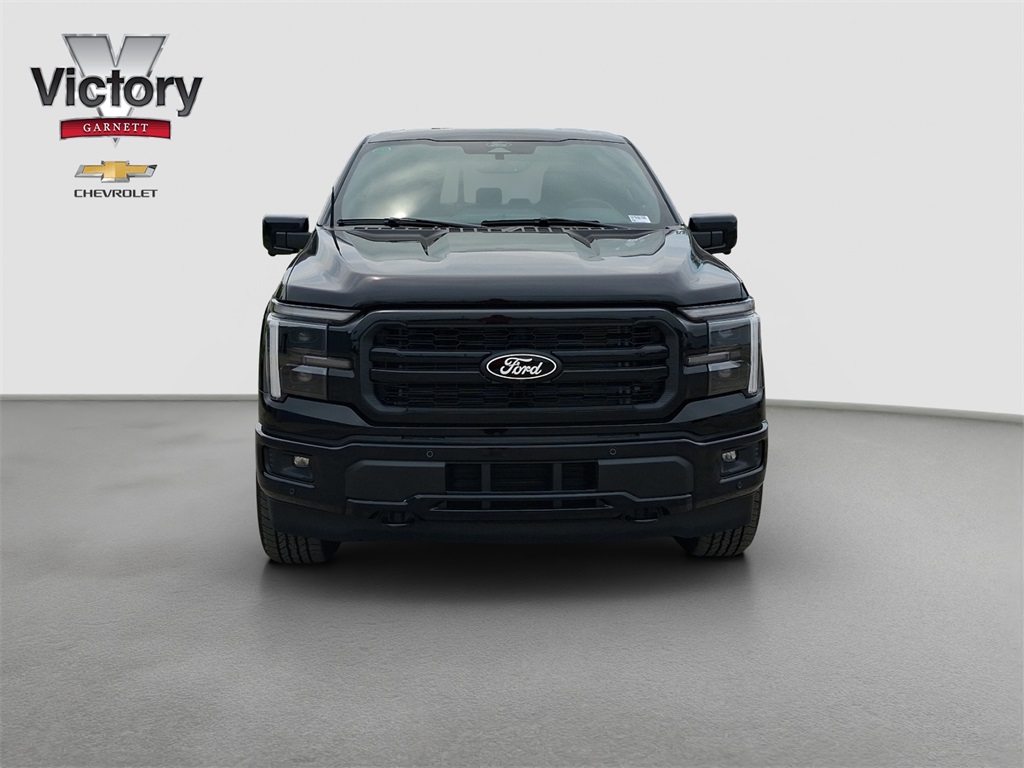 2025 Ford F-150 Lariat photo 2