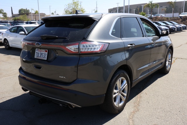 2015 Ford Edge SEL photo 2