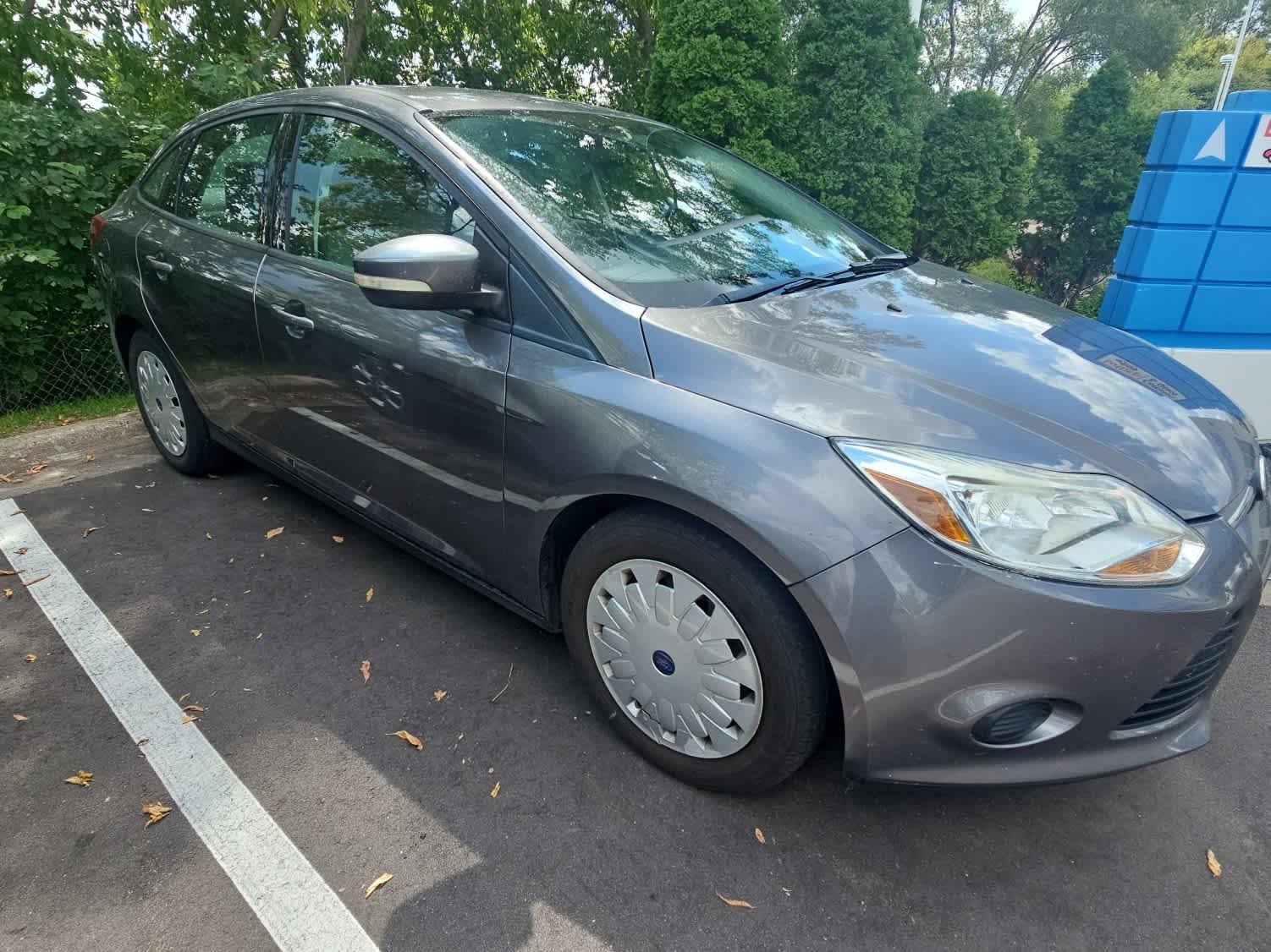 Used 2013 Ford Focus SE with VIN 1FADP3F24DL340253 for sale in Hopkins, Minnesota