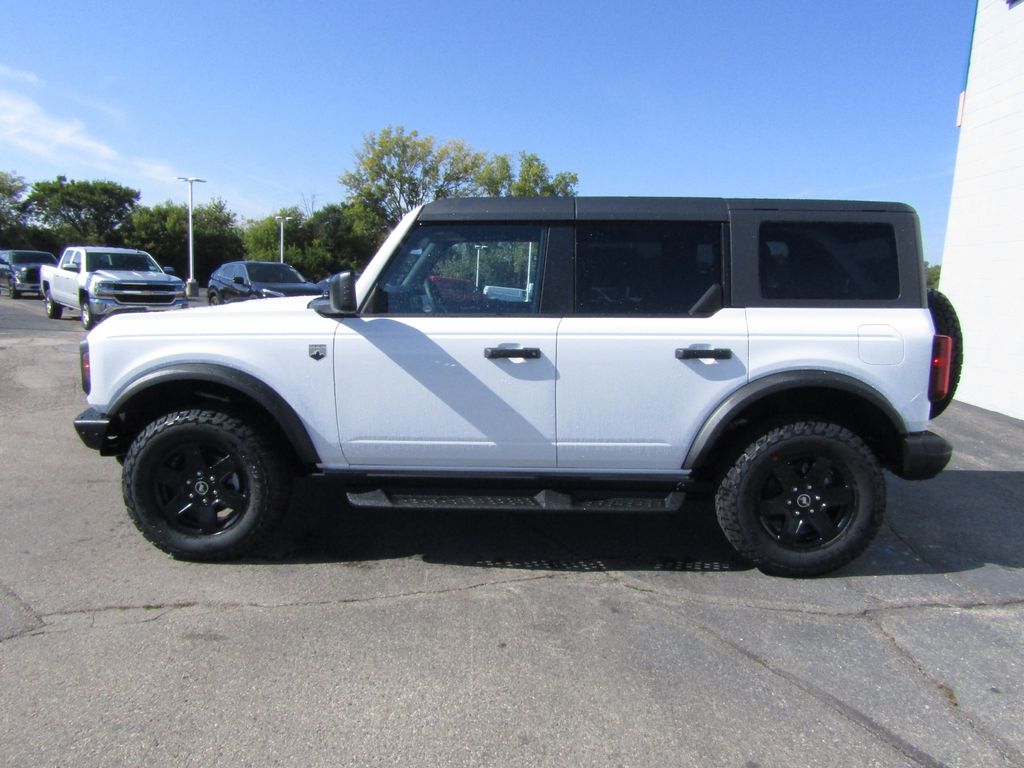 2025 Ford Bronco Big Bend photo 2