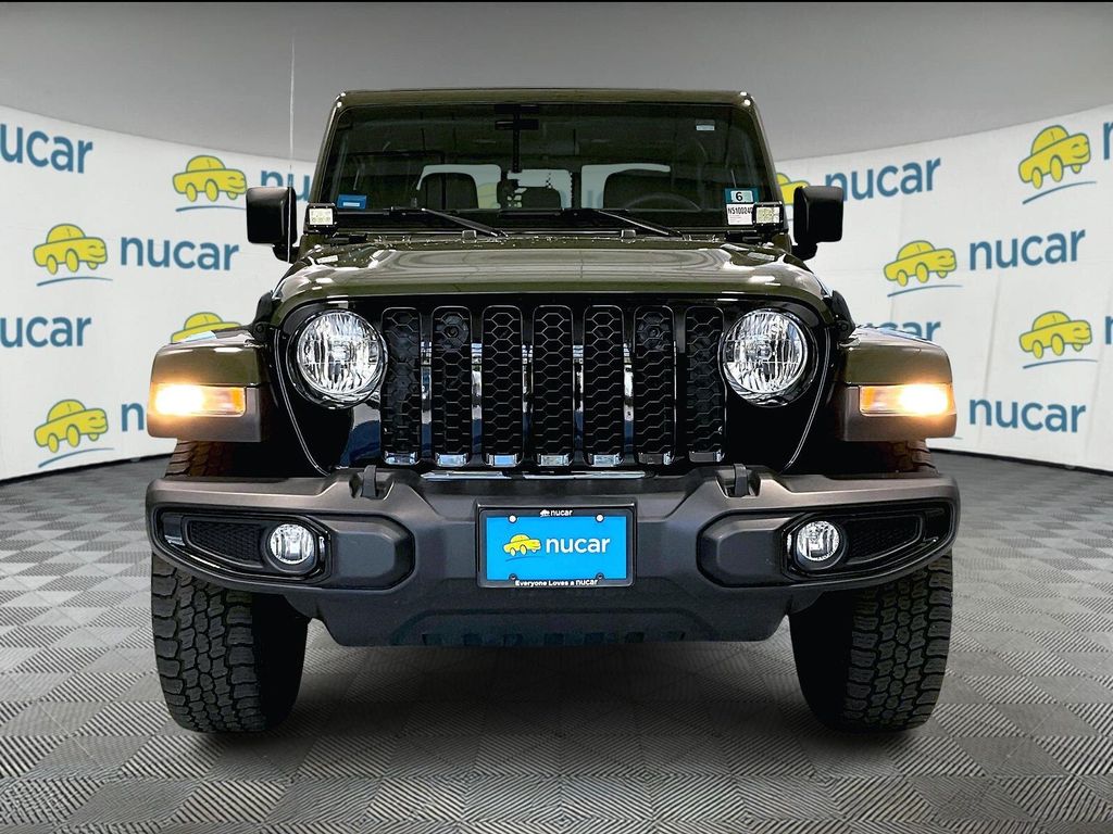 2023 Jeep Gladiator Willys photo 2